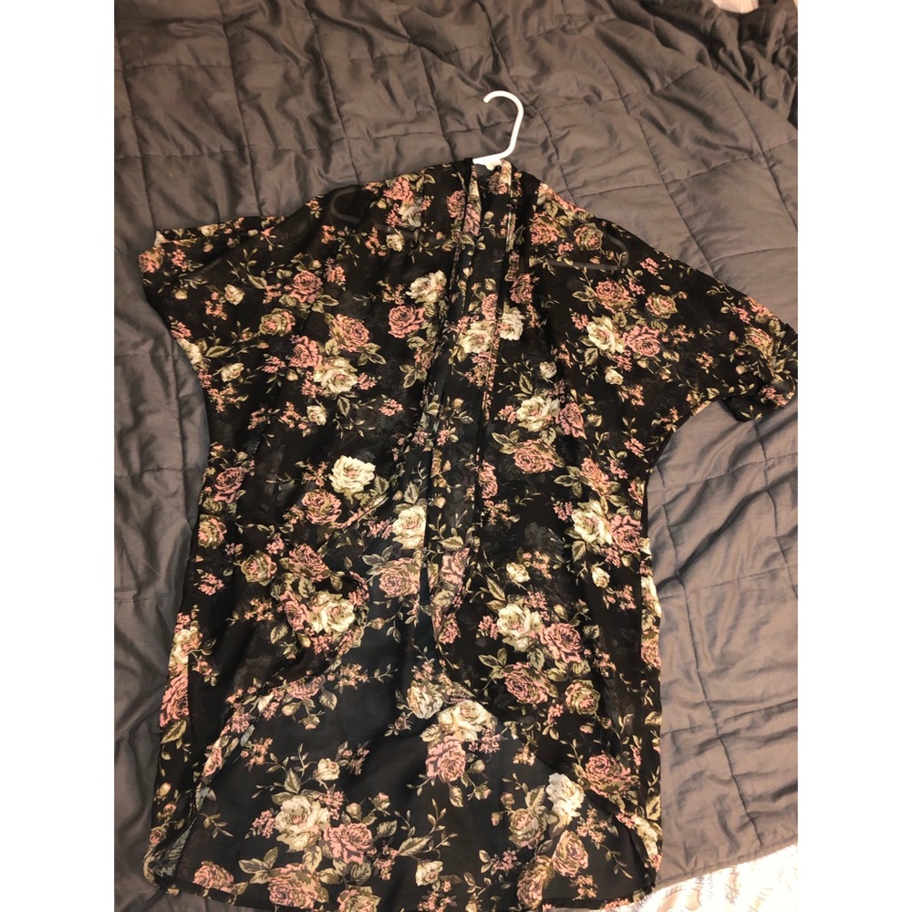 Sheer floral kimono